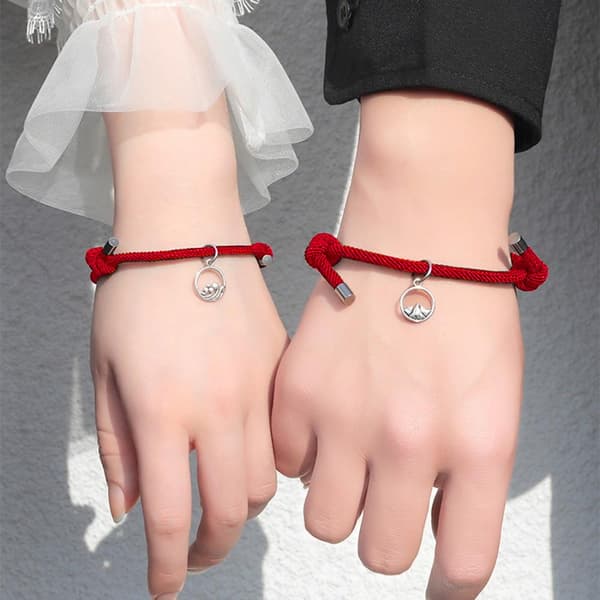 Pararmband med Magnet - Röd