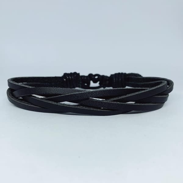 Handmade braided bracelet in authentic leather black for men