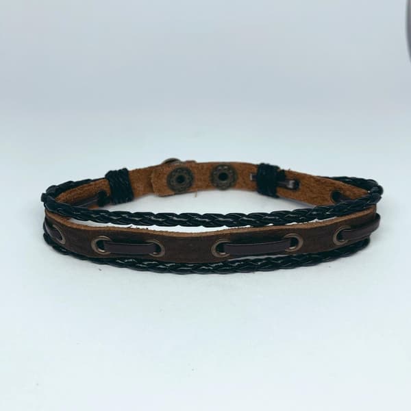 Handgjort armband för män äkta brunt läder flätat svart