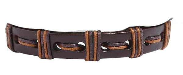 Handgjort armband i riktigt läder med band i vackra utformningar