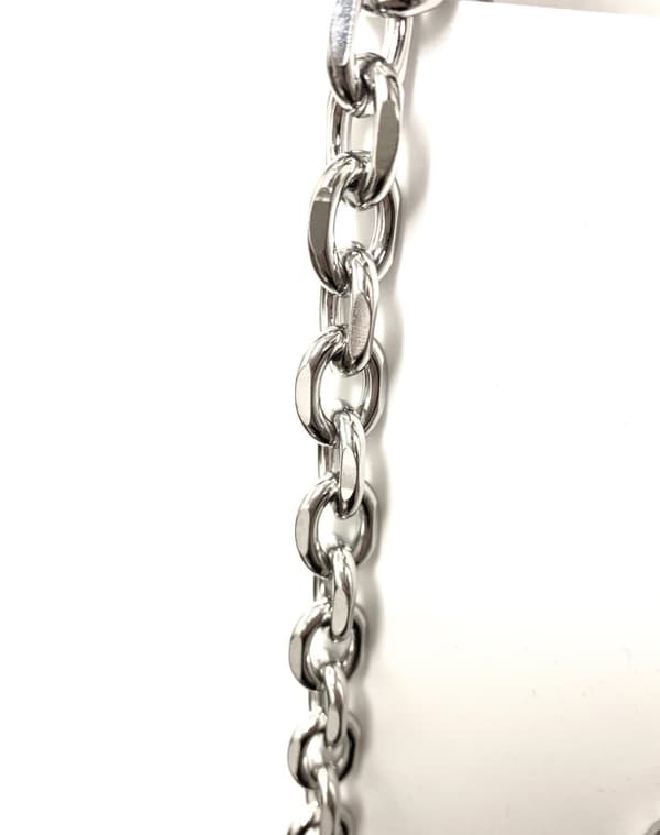 Grov Ankarlänk halsband i stål som håller färgen livet ut.