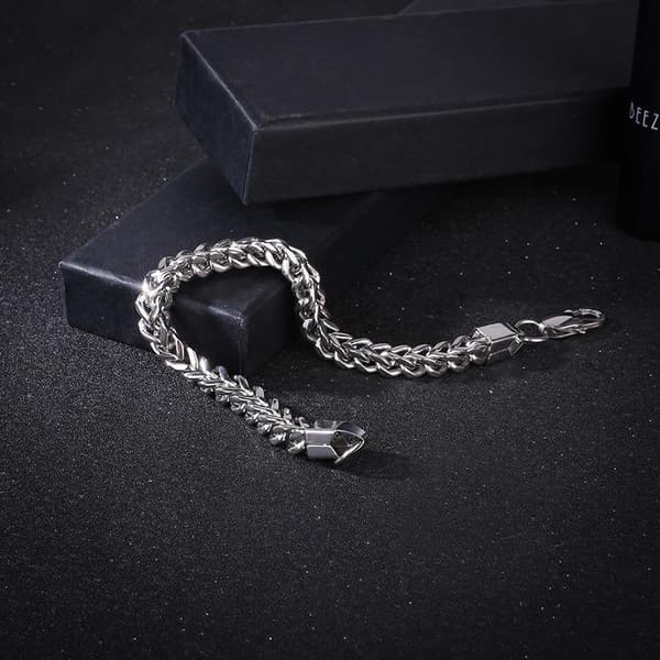 Luksuriøst titan armbånd for menn punk + halskjede