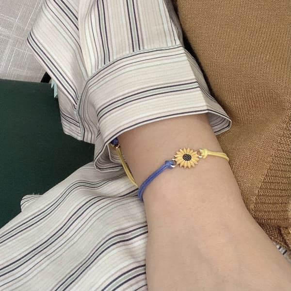 INF Makramé armbånd i ukrainske farger Flerfarget