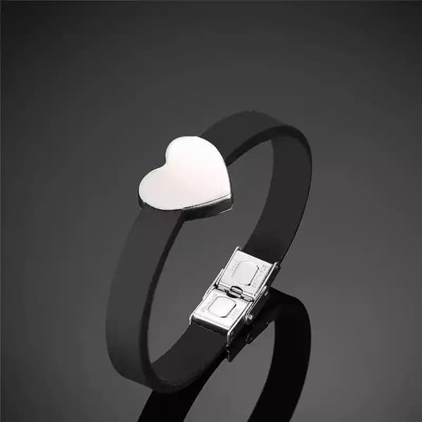 Armband i Svart & Silver - Rostfritt Stål & Läder -Blankt Hjärta