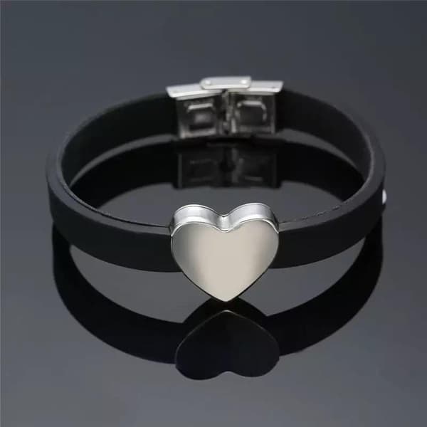 Armband i Svart & Silver - Rostfritt Stål & Läder -Blankt Hjärta