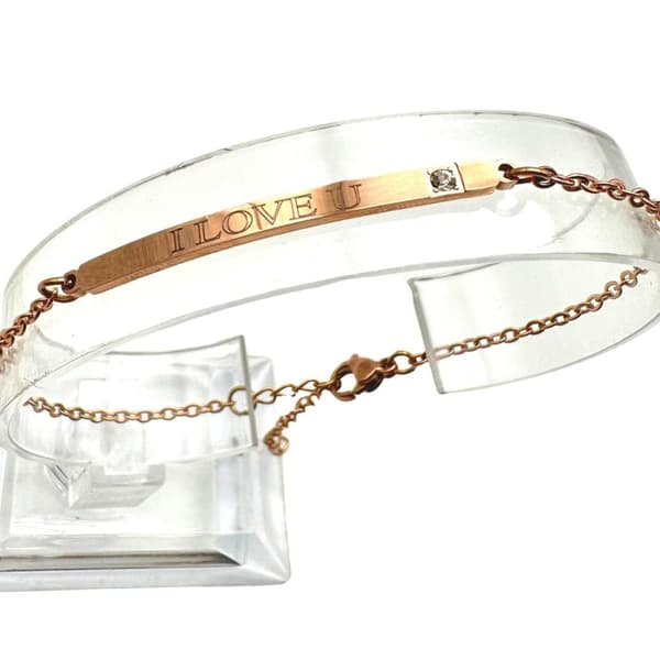 Armband i rosé med text ''I love you'' alla hjärtans dag present