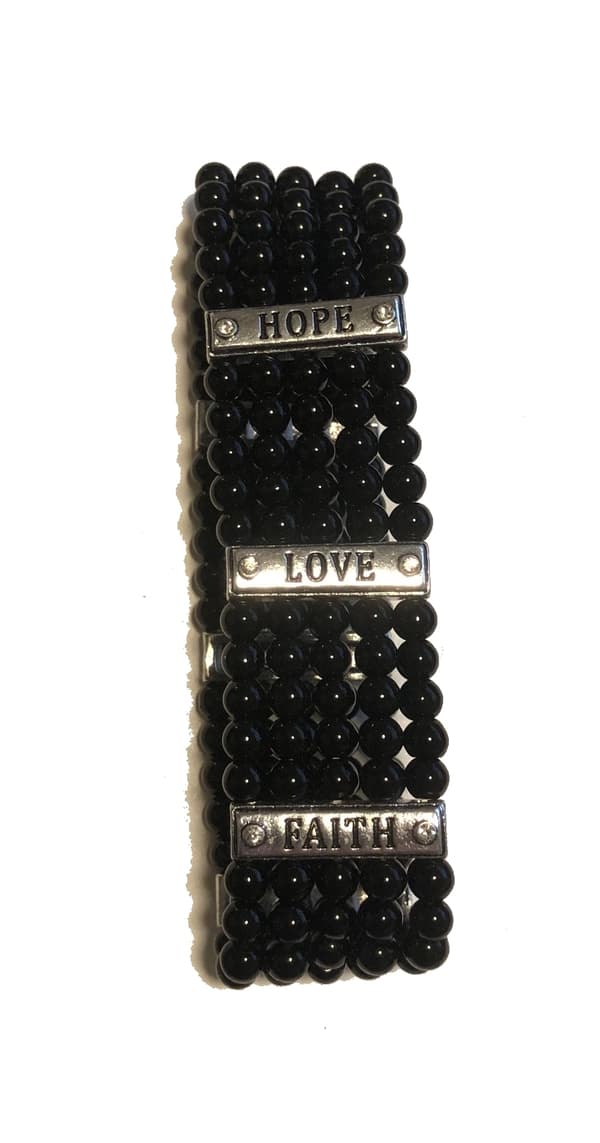 armband små svarta pärlor 5 rader