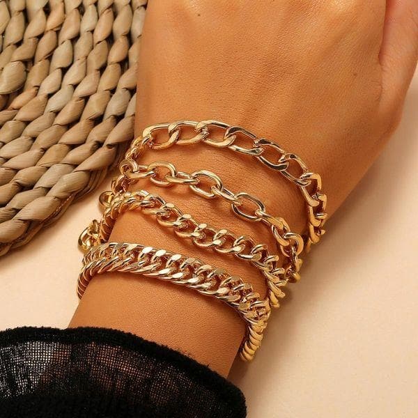 4 st Armband med olika länkar / kedjor i Guld färg