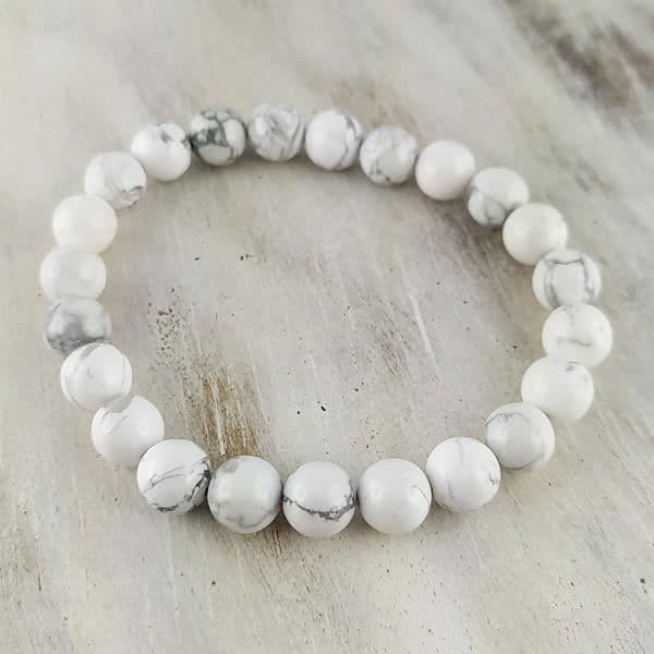 White Howlite Armband 'Control and Inre Peace' - 8 mm