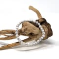 Miniatyrbild 4 av 4: Stabiliserande armband - SHOP-STORY - Vit Howlite - 6 mm - Unisex - 1 armband