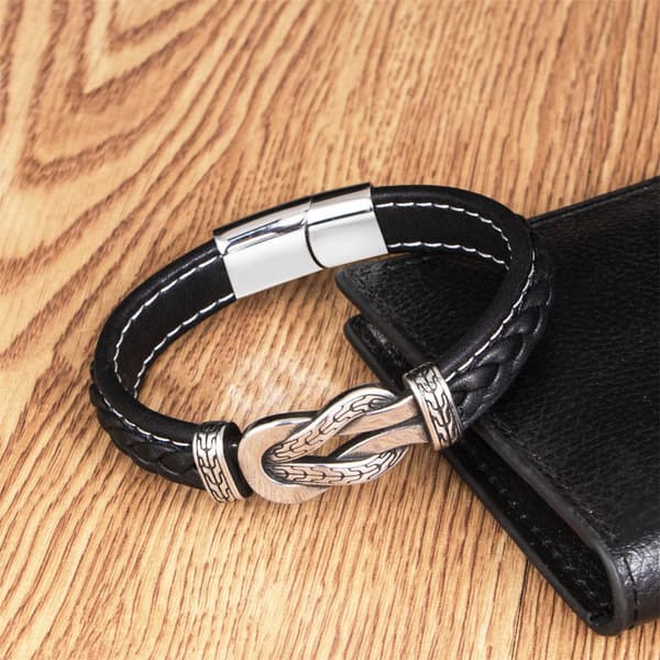 INF Vintage svart flettet armbånd med magnetlås