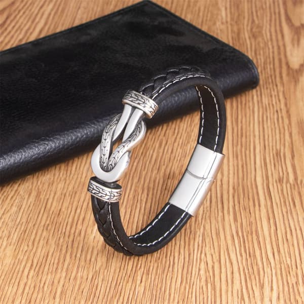 INF Vintage svart flettet armbånd med magnetlås