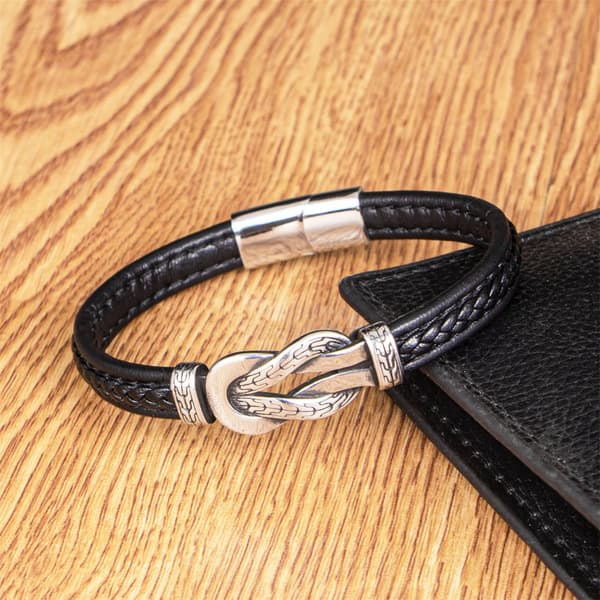INF Vintage svart flettet armbånd med magnetlås