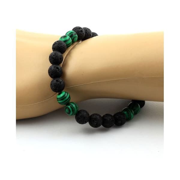 Stenar och mineraler. Malakit + Lava Beaded Armband 8 mm. Tillverkad i Frankrike.