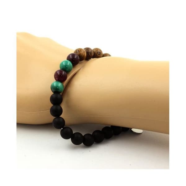 Stenar och mineraler. Kongo Malachite Beads Armband + Granat + Mattsvart Onyx + Trä 8 Tillverkad i Frankrike.