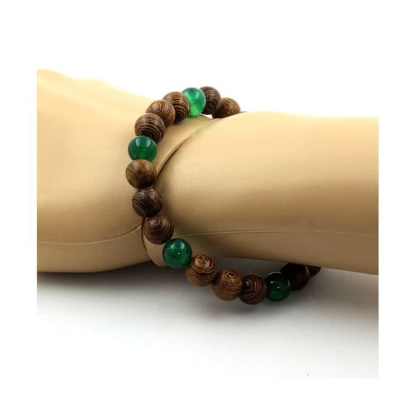 Stenar och mineraler. Grön Agat Beads Armband + 8 mm trä. Tillverkad i Frankrike.