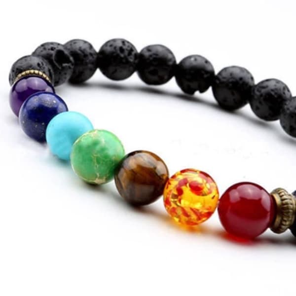 7 Chakras Armband - Ej specificerat - Lavasten - 8 mm pärlor - Olika färger - Blandat