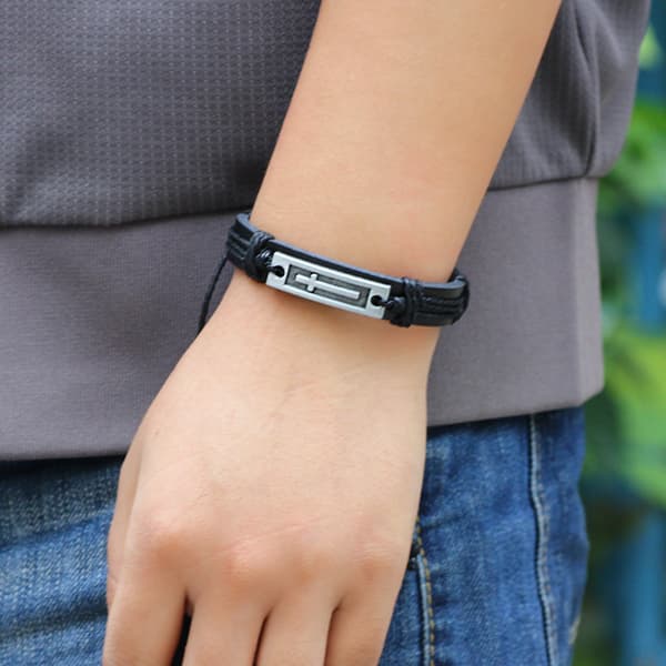 INF Herrarmband i läder, justerbart omslagsarmband, armband i flätad läder
