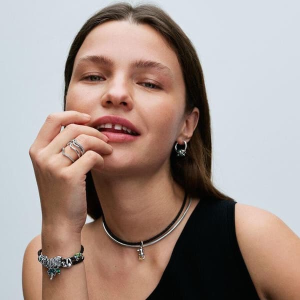 Pandora Moments ruskea punottu kaksinkertainen nahkarannekoru