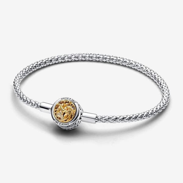 Game of Thrones House Sigil Buckle Pandora Moments nimetty ketjurannekoru
