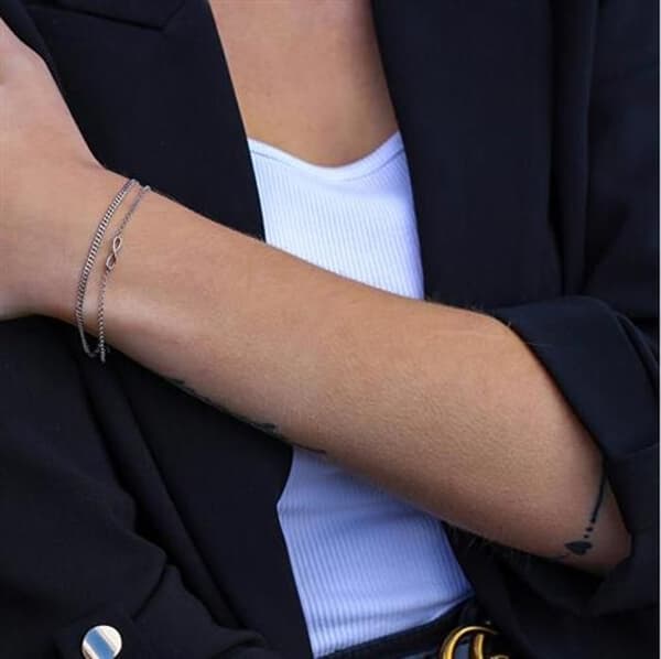 Modernt dubbelarmband i silver Infinity AGB733/21