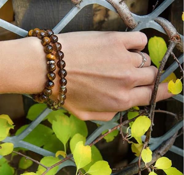 Armband av tigeröga MINK110/17 - Längd: 19 cm