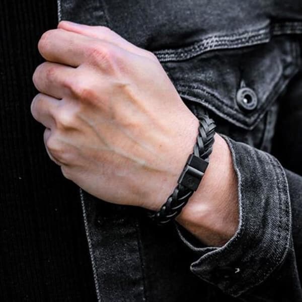 Svart flätad läderarmband RR-M0026-B - Storlek: 20 cm - L