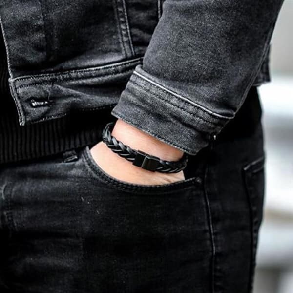 Svart flätad läderarmband RR-M0026-B - Storlek: 20 cm - L