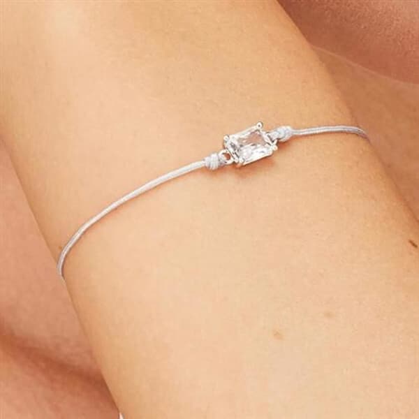 Armband med snodd och fancy kubisk zirkon i vitt FIW112