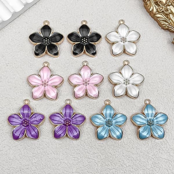 INF Floral Charm -asusteet – Paranna luomuksiasi tyylillä