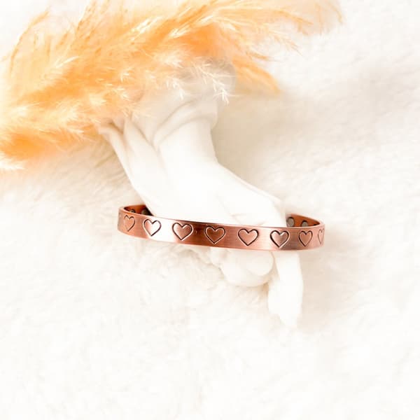 Radiant Hearts Koppararmband med magneter
