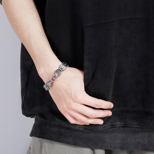 VIKINGARMBAND Vargar Nordisk Amulett 316L 215