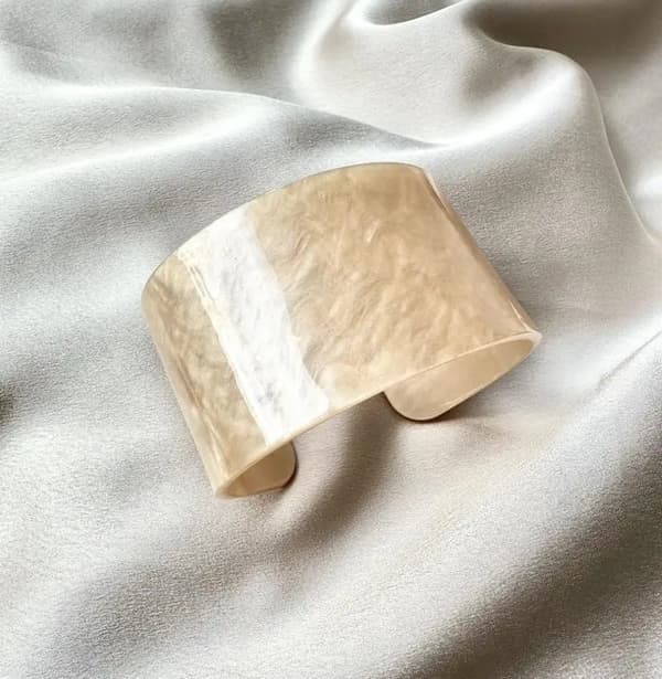 Resin cuff bracelet in several colors