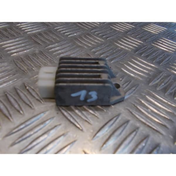 regulator 4-polig skoter kinesisk 50 125 kinesisk gy6 139qmb 1e40qmb 152qmi cpi znen baotian generisk longjia keeway eurocka jmstar- USED
