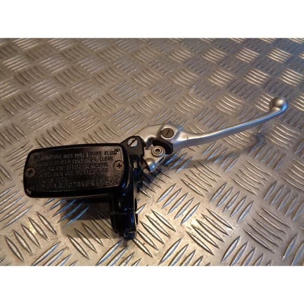 främre huvudbromscylinder honda cbr 1100 xx sc35- USED