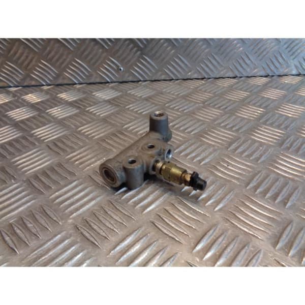 skoterbromsfördelare sym 250 gts- USED