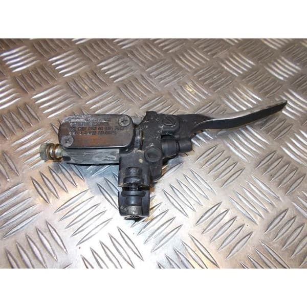 frambroms huvudcylinder skoter peugeot 50 vivacity- USED