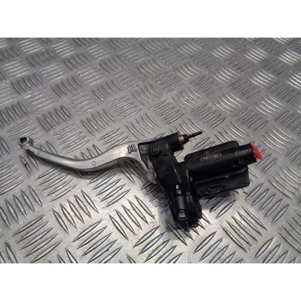 frambroms huvudcylinder ej original motorcykel derbi 50 drd x-treme sm- USED