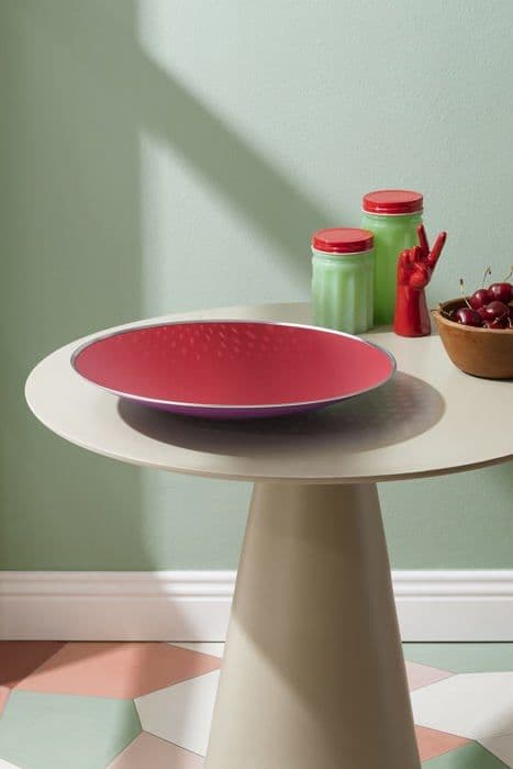 Alessi - SC01/33 - Genombruten mittpunkt i stål färgad med epoxiharts, röd och lila 100 värden Collection