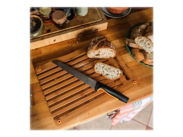 Fiskars Functional Form - Brødkniv - 21.3 cm