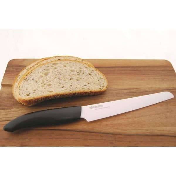 Skivkniv med mikrotänder från Gen Kyocera-serien och blad 18 Svart