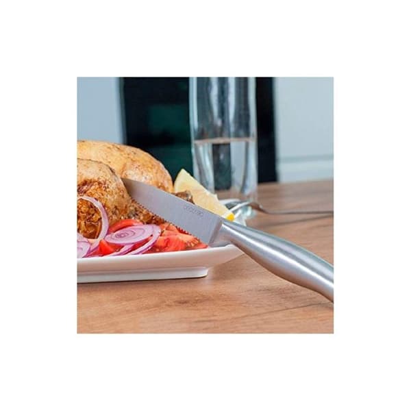 Set med 6 professionella sågtandade köttknivar. Handtag och blad smidda av ett enda stycke stål Professionella köttknivar