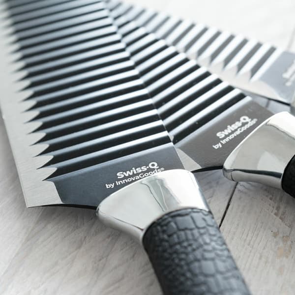 BEGAGNAD Knivset Black Shark Swiss·Q Namiutsu InnovaGoods Svart Rostfritt stål 4 Delar (4 antal) (Renoverade A)
