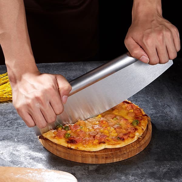 INF Pizzaskjærer i rustfritt stål med rockerblad