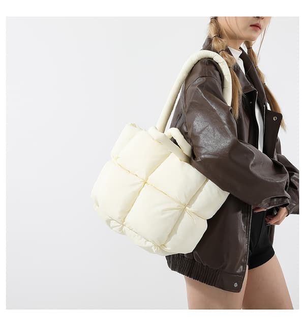 INF Stor puffer Tote Bag Skulderveske
