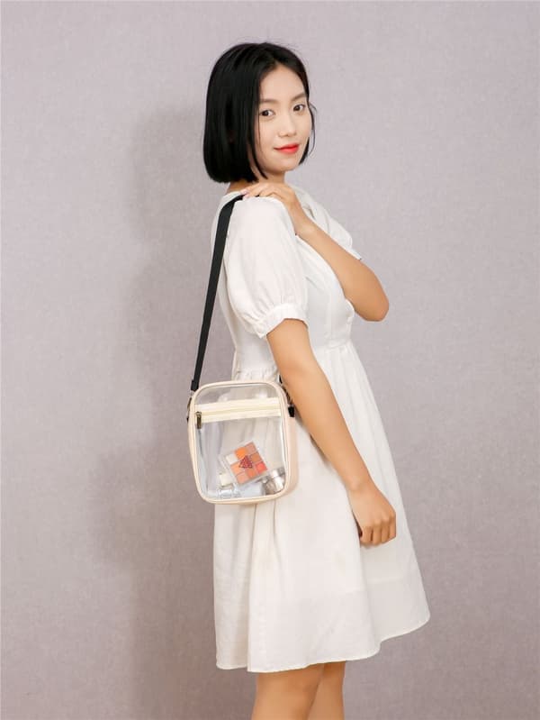 INF Pieni Crossbody laukku PVC:tä