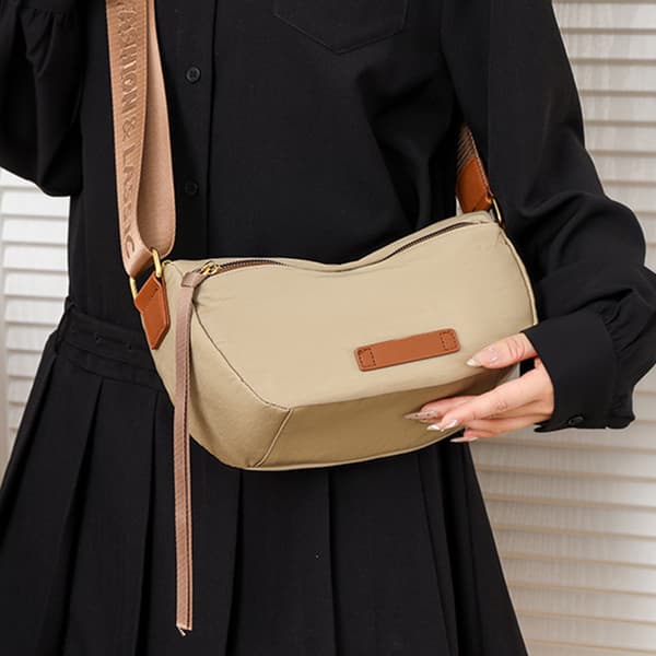 INF Nylon Crossbody Skulderveske