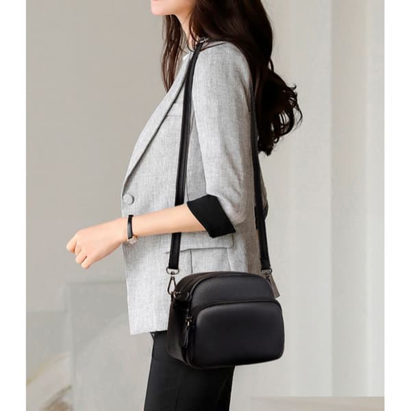 INF Crossbody-veske i ekte skinn - stilig og romslig