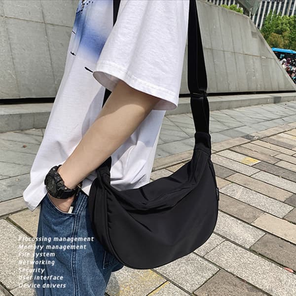 INF Axelremsväska i nylon - Vardaglig crossbody-väska för kvinnor