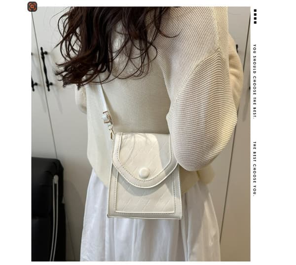 INF Chic Quiltad Crossbody Telefonväska - Stilren & Kompakt